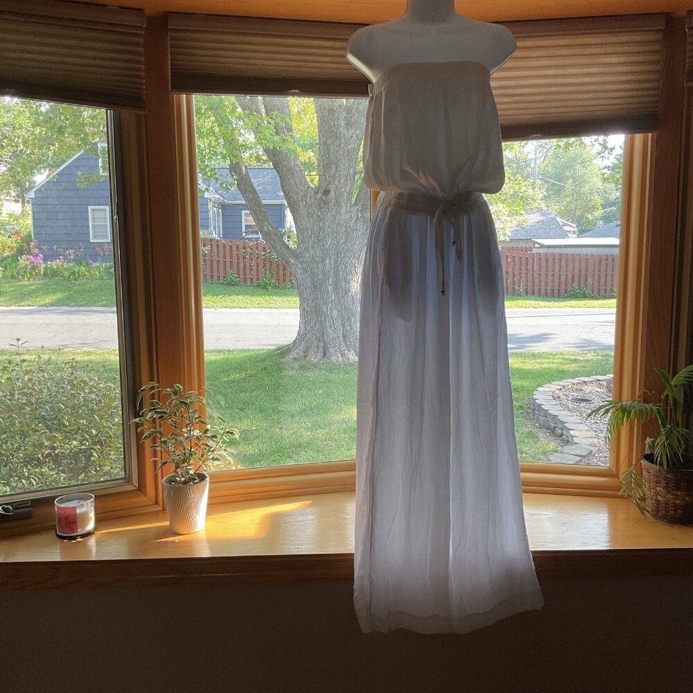 White Strapless Maxi Jumpsuit With Elastic Waist & Tie Belt Size M